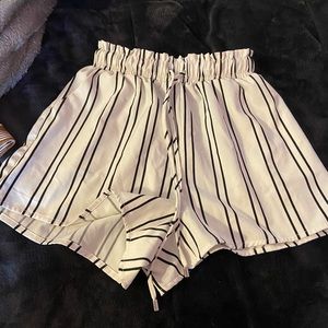Flowy Striped shorts